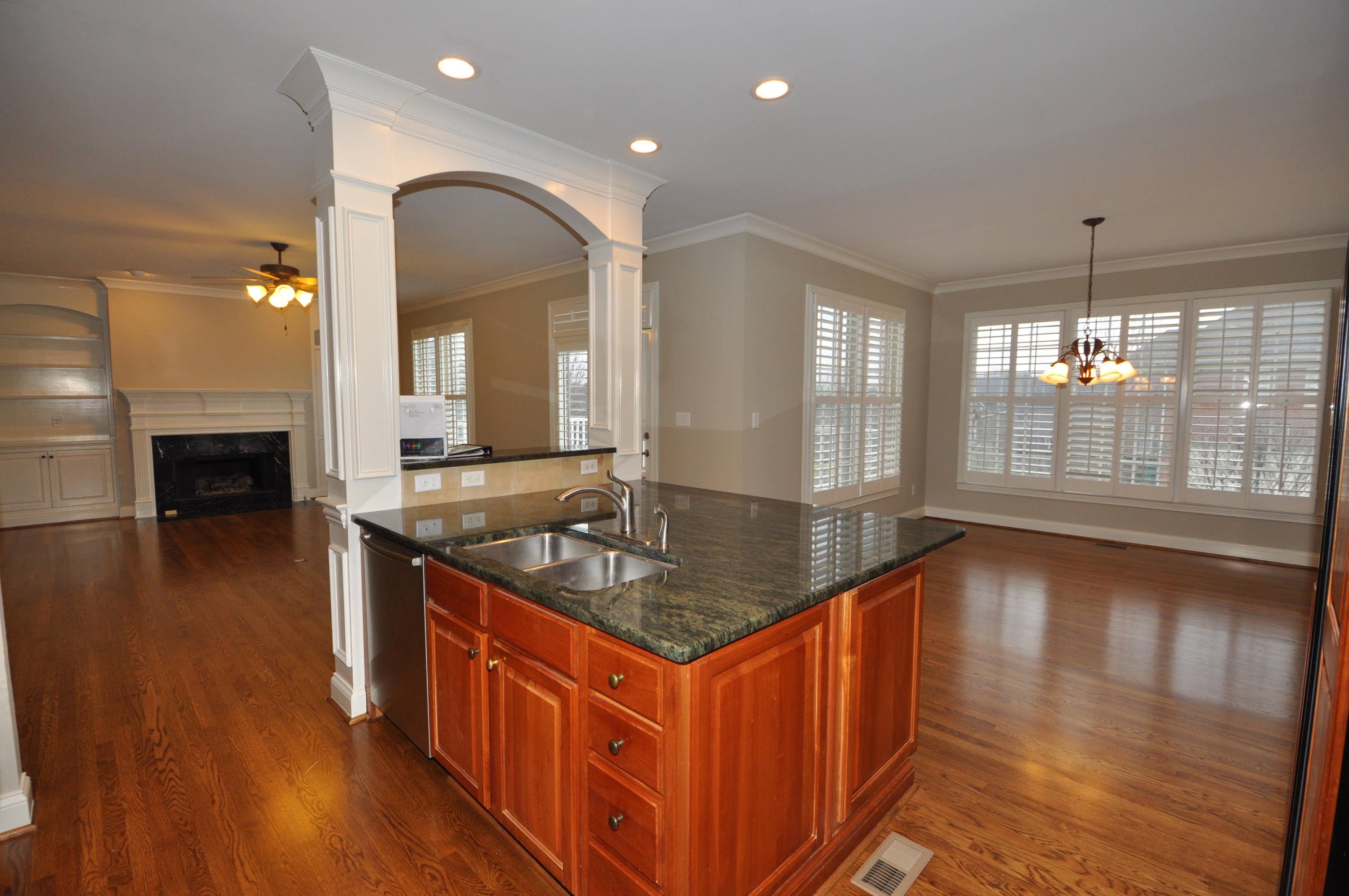 1900 Chiswick Road Knoxville, TN 37922 - Photo 7 of 24 Kitchen