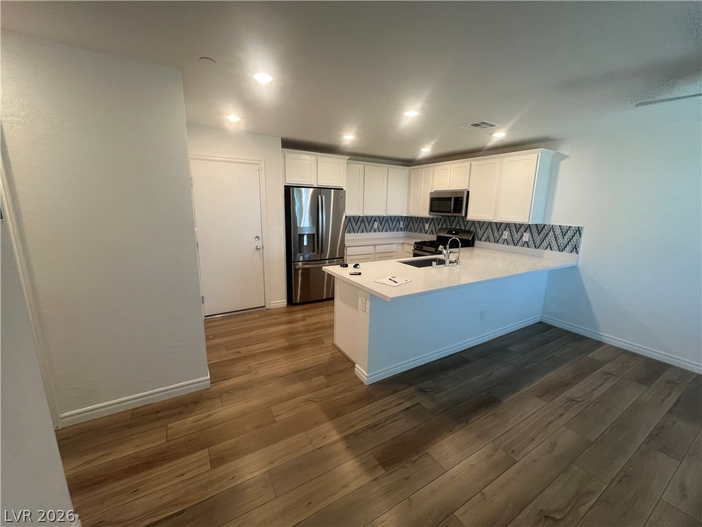 6212 Rathbone Street Las Vegas, NV 89166 - Photo 2 of 19