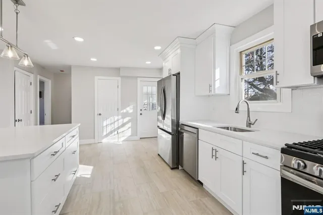 $675,000 | 72 Washington Avenue, Elmwood Park, NJ 07407