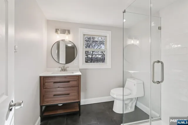 $675,000 | 72 Washington Avenue, Elmwood Park, NJ 07407