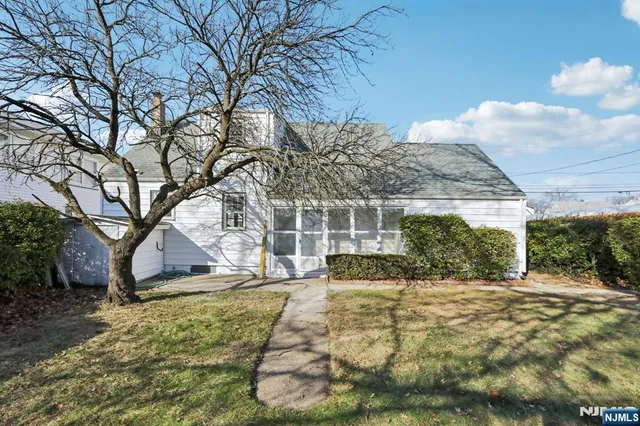 $675,000 | 72 Washington Avenue, Elmwood Park, NJ 07407