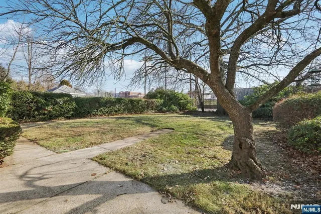 $675,000 | 72 Washington Avenue, Elmwood Park, NJ 07407