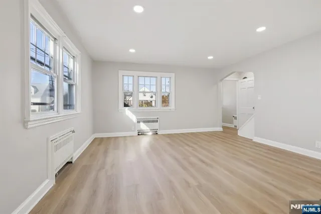 $675,000 | 72 Washington Avenue, Elmwood Park, NJ 07407