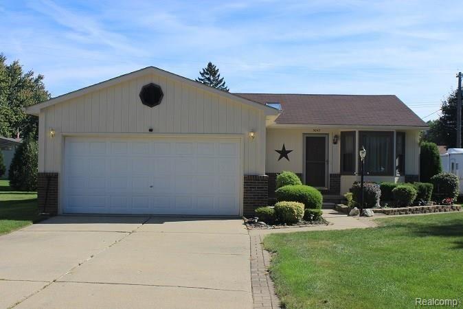 3043 Longview Avenue Rochester, MI 48307 - Photo 2 of 28 IMG_3250.JPG