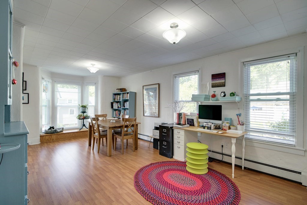 28 Spring Street South Hadley, MA 01075 - Photo 7 of 29 Gallery Image 7