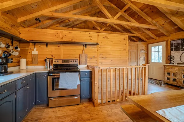 $290,000 | W10448 Whippoorwill, Elroy, WI 53929