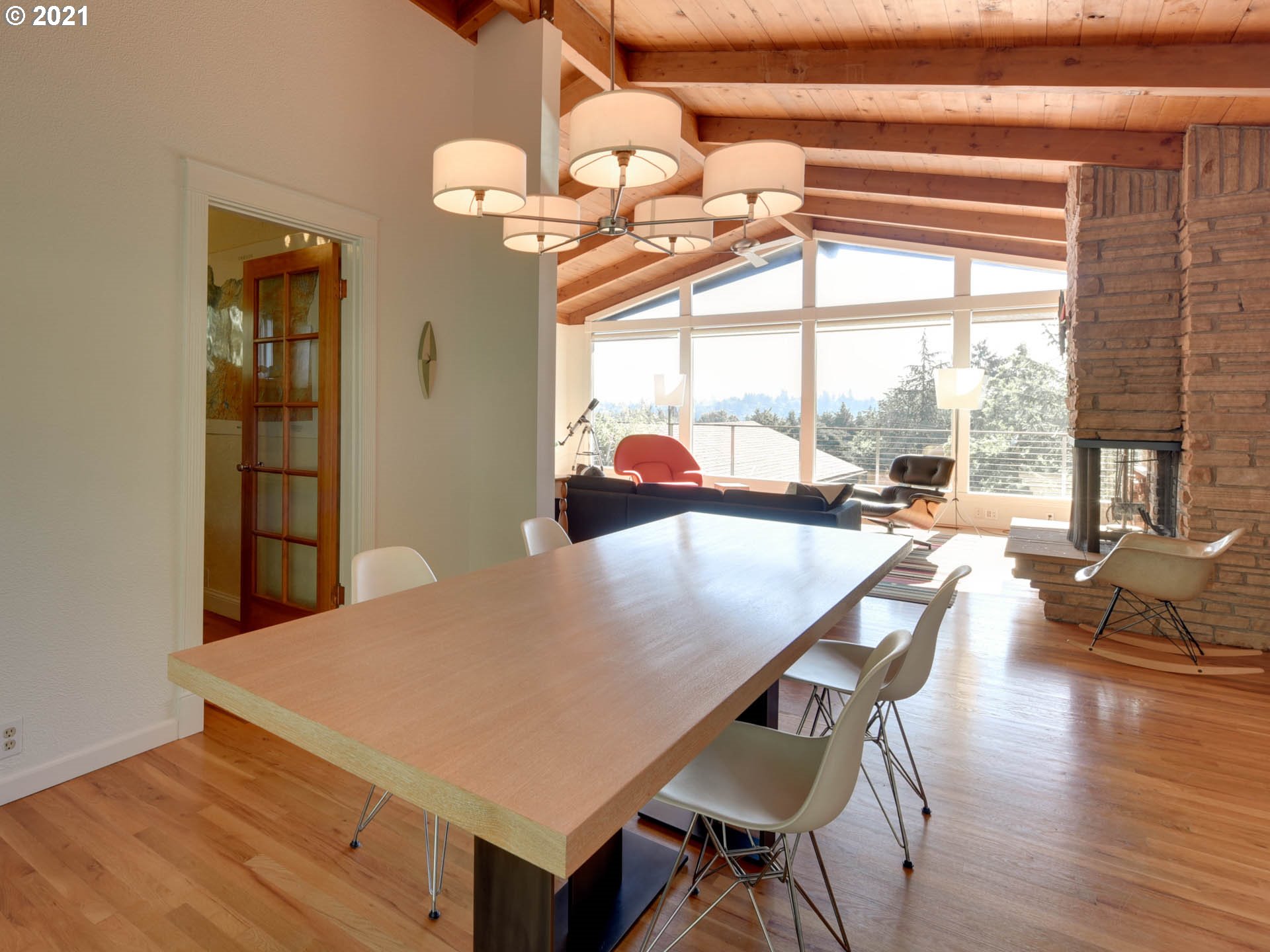 10131 Southwest Lancaster Road Portland, OR 97219 - Photo 11 of 32 Gallery Image 11