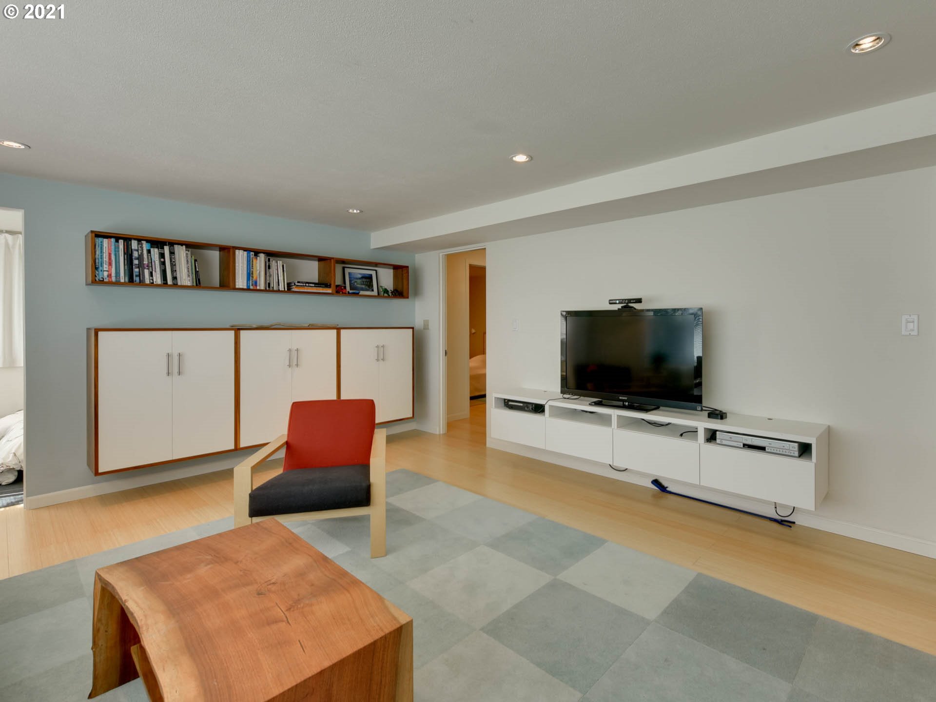 10131 Southwest Lancaster Road Portland, OR 97219 - Photo 19 of 32 Gallery Image 19