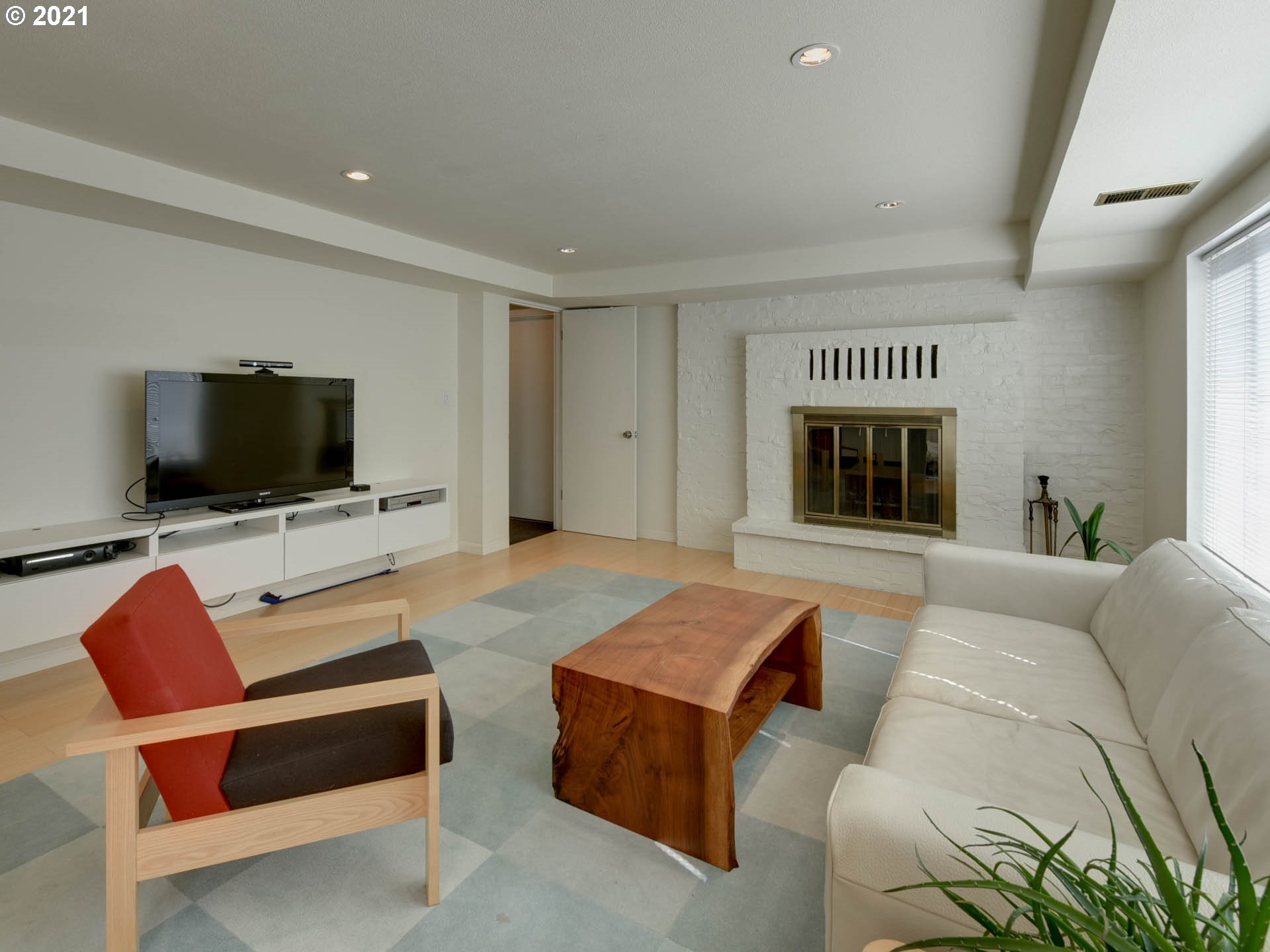 10131 Southwest Lancaster Road Portland, OR 97219 - Photo 20 of 32 Gallery Image 20