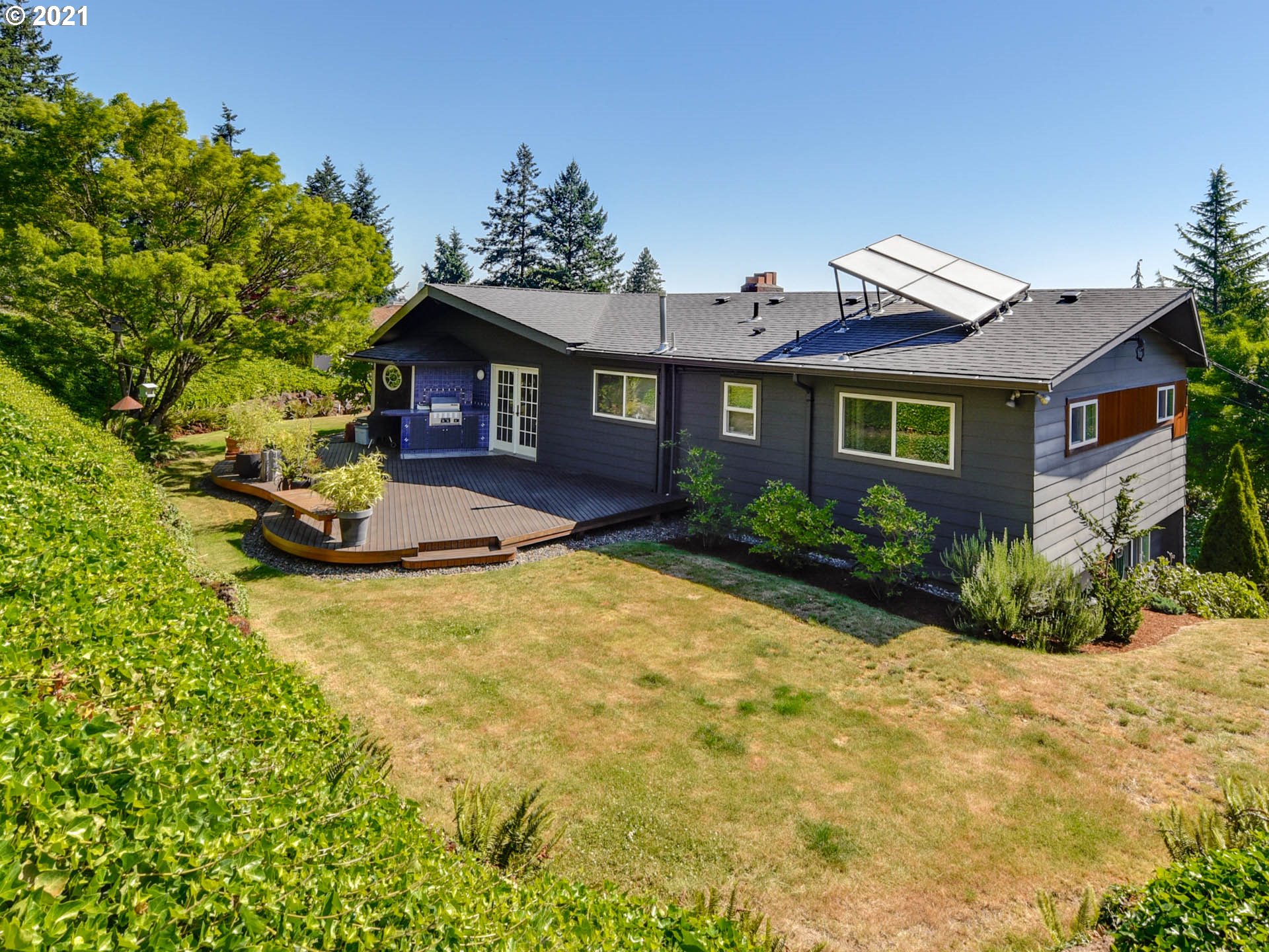 10131 Southwest Lancaster Road Portland, OR 97219 - Photo 30 of 32 Gallery Image 30