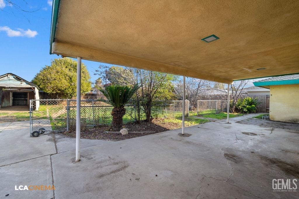 Undisclosed Address Bakersfield, CA 93308 - Photo 17 of 22