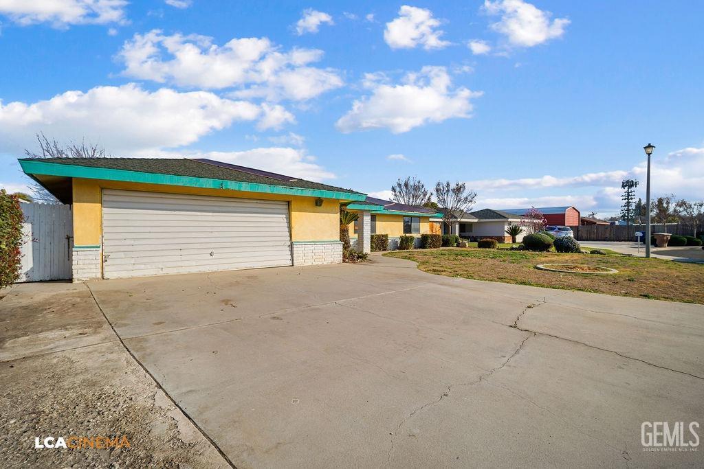 Undisclosed Address Bakersfield, CA 93308 - Photo 2 of 22