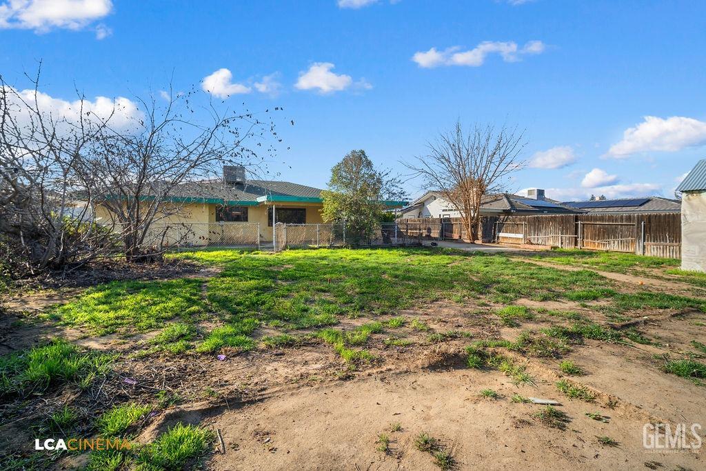 Undisclosed Address Bakersfield, CA 93308 - Photo 21 of 22