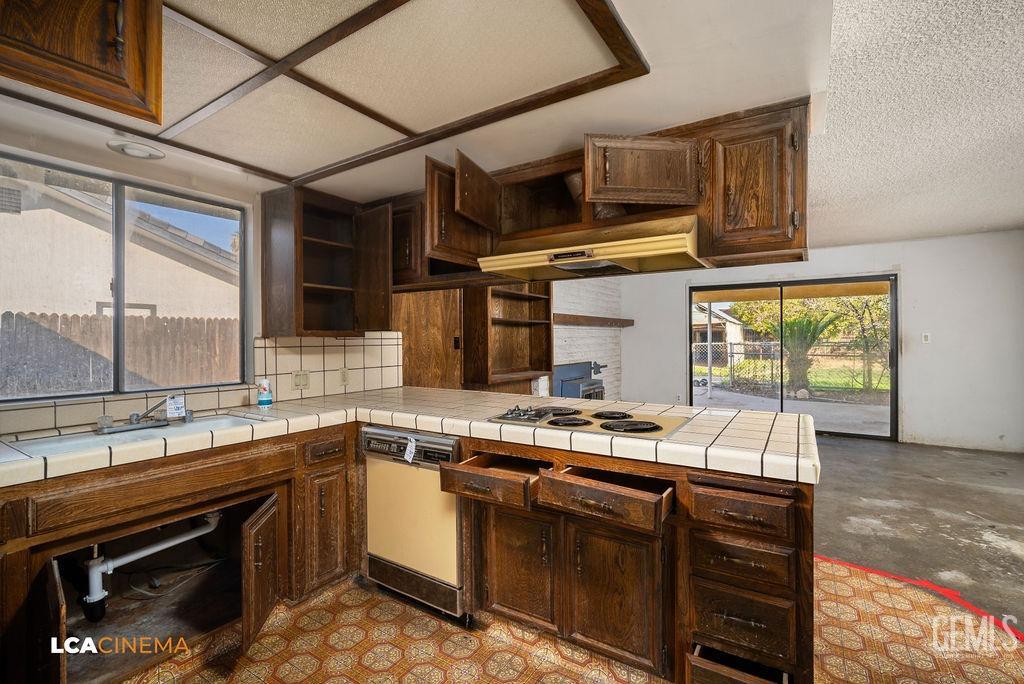 Undisclosed Address Bakersfield, CA 93308 - Photo 8 of 22