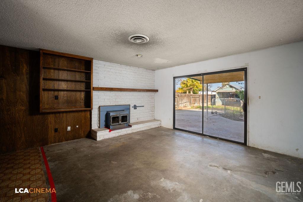 Undisclosed Address Bakersfield, CA 93308 - Photo 9 of 22
