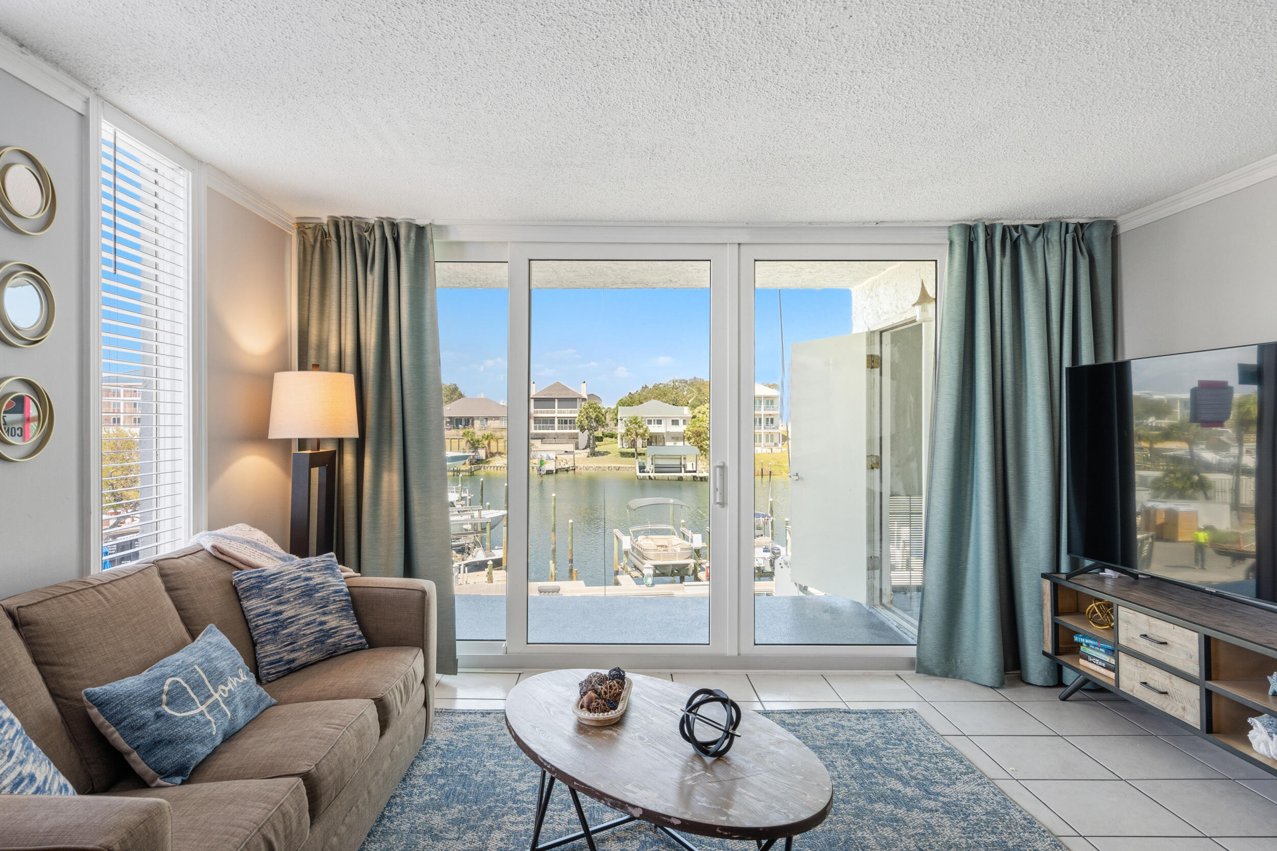30 Moreno Point Road, Unit 305C Destin, FL 32541 - Photo 2 of 34 Living Area