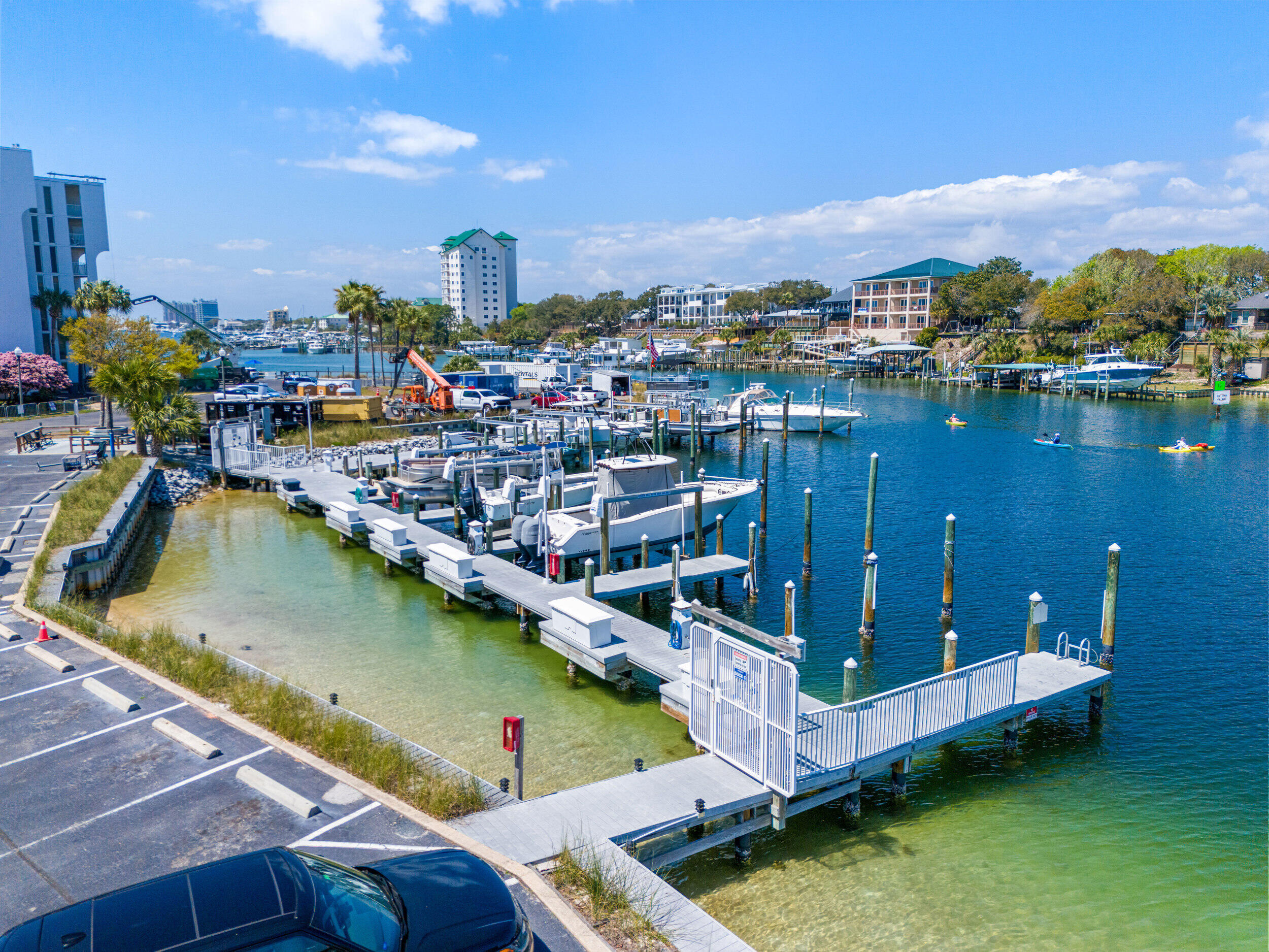 30 Moreno Point Road, Unit 305C Destin, FL 32541 - Photo 21 of 34 Boat Slips