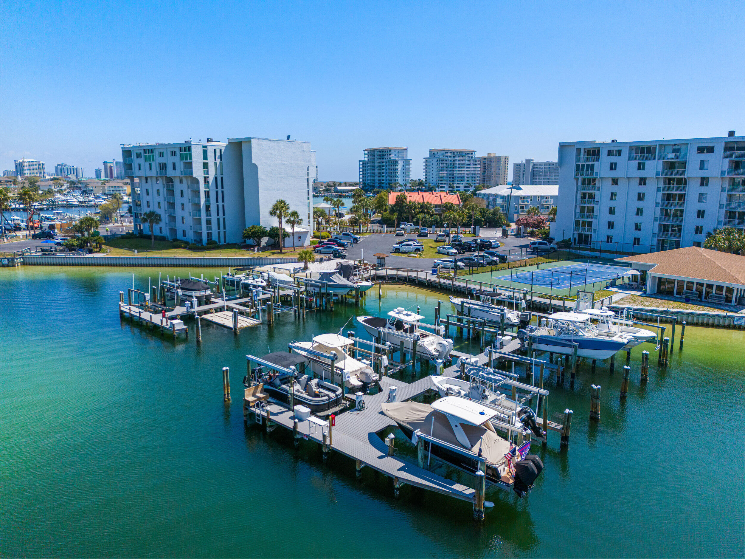 30 Moreno Point Road, Unit 305C Destin, FL 32541 - Photo 29 of 34 Docks and Boat Slips
