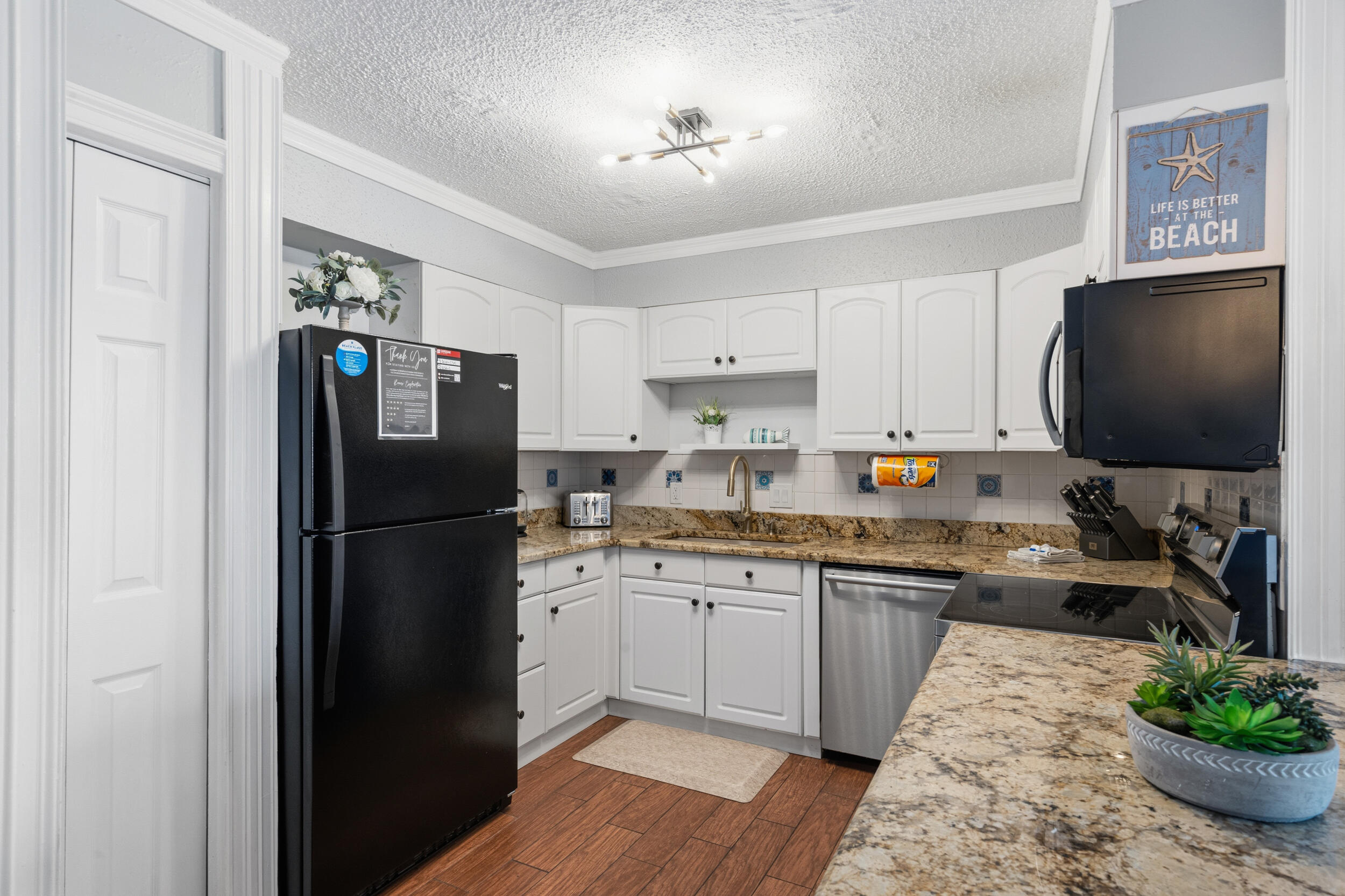 30 Moreno Point Road, Unit 305C Destin, FL 32541 - Photo 5 of 34 Kitchen