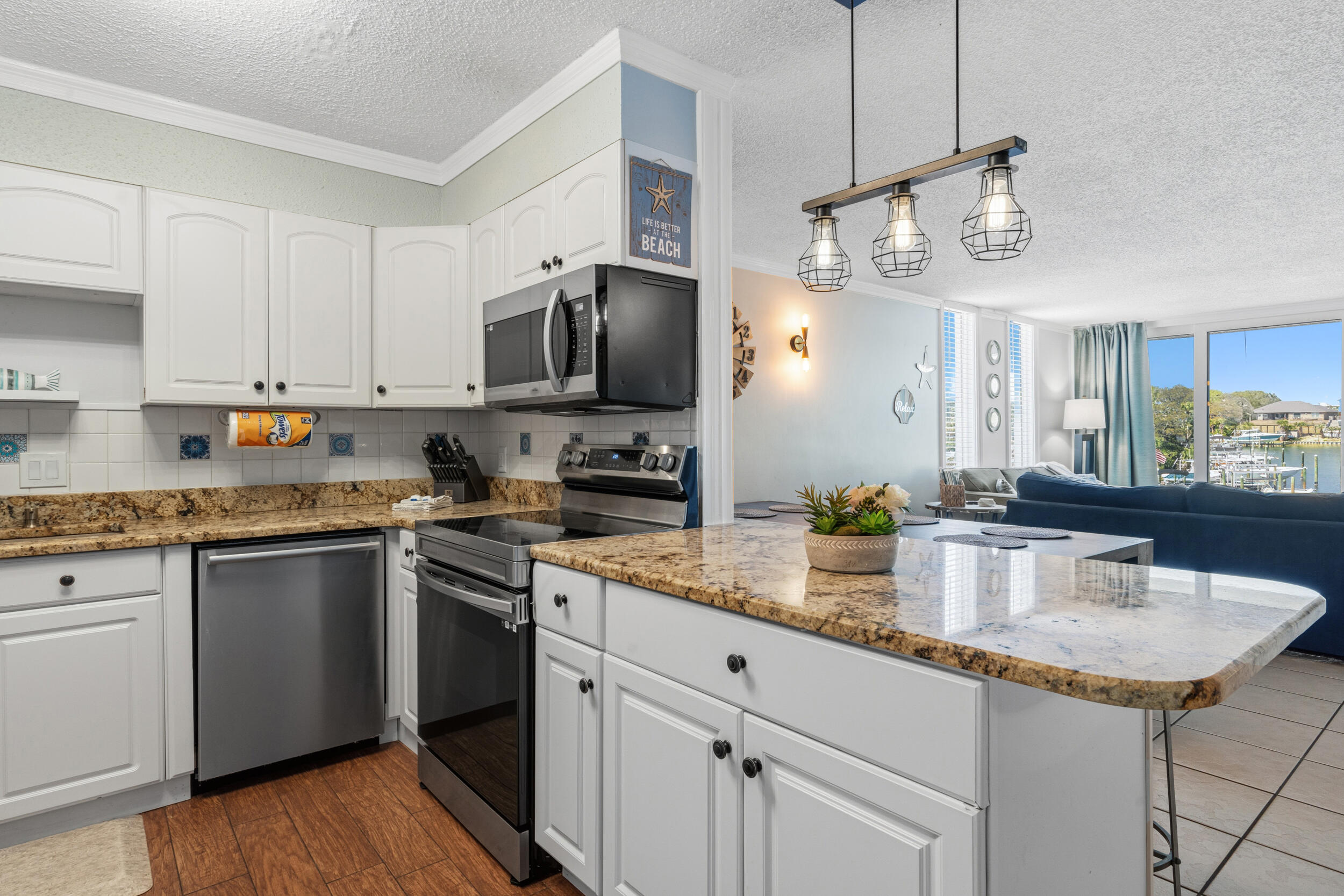 30 Moreno Point Road, Unit 305C Destin, FL 32541 - Photo 7 of 34 Kitchen