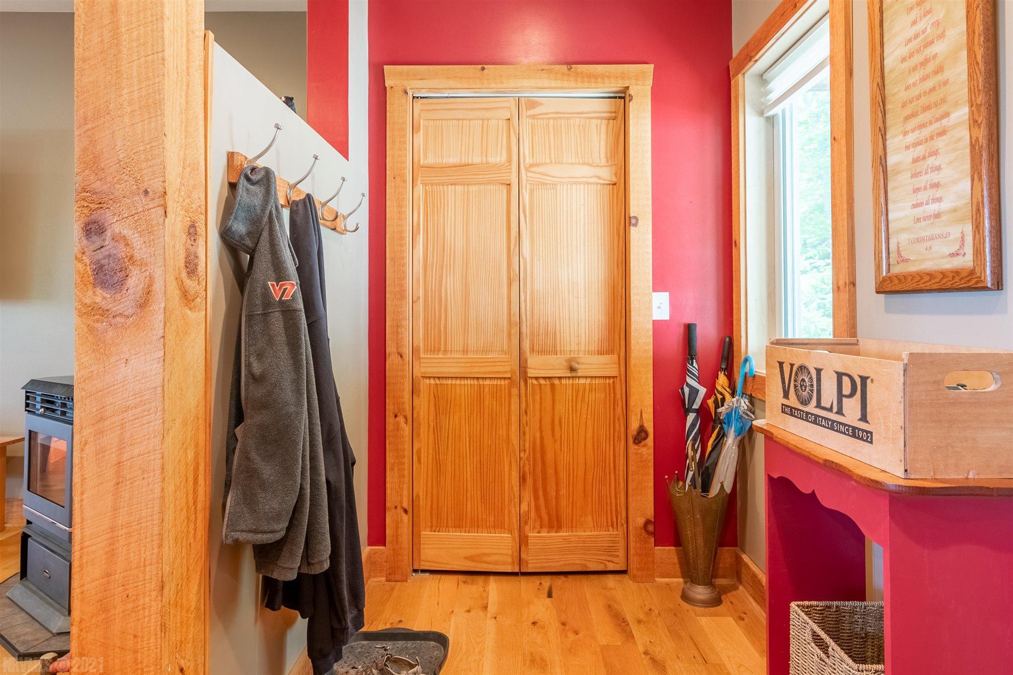 4661 Rhea Ridge Drive Blacksburg, VA 24060 - Photo 10 of 80 Gallery Image 10