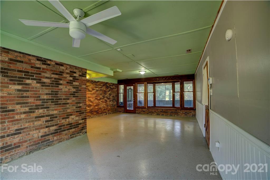 2230 Dobys Bridge Road Fort Mill, SC 29715 - Photo 29 of 31 Gallery Image 29