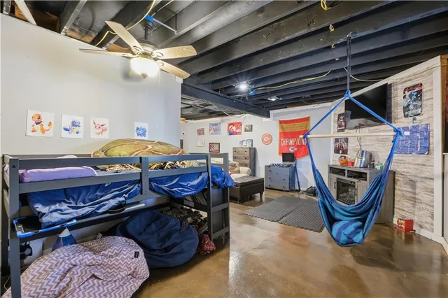 $305,000 | 112 Northeast 6th Street, Blue Springs, MO 64014