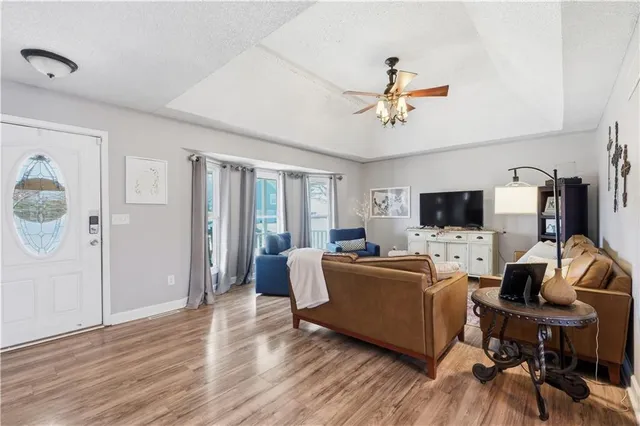 $305,000 | 112 Northeast 6th Street, Blue Springs, MO 64014