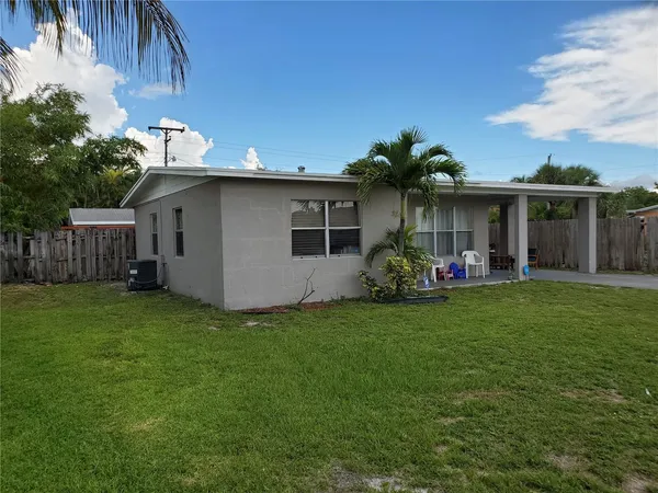 $469,975 | 811 South Broadway, Lantana, FL 33462
