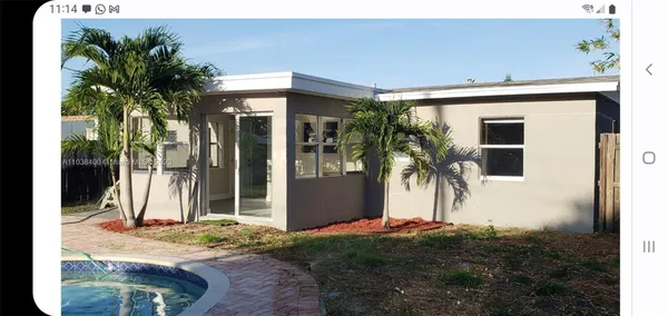 $469,975 | 811 South Broadway, Lantana, FL 33462