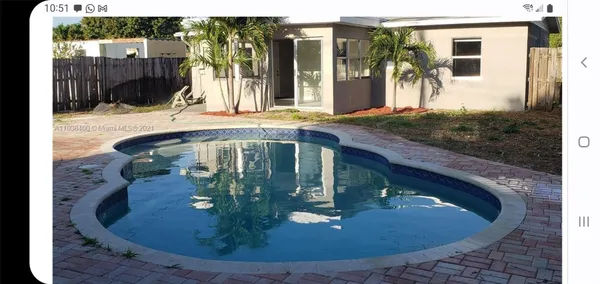 $469,975 | 811 South Broadway, Lantana, FL 33462