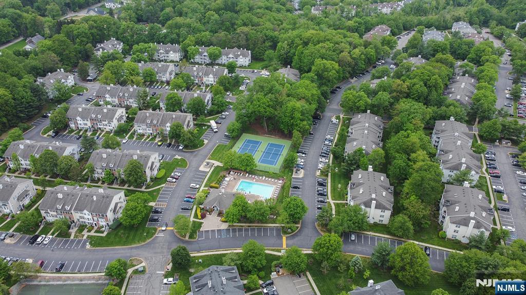 696 Pepperidge Road Mahwah, NJ 07430 - Photo 12 of 14 an aerial view of multiple house