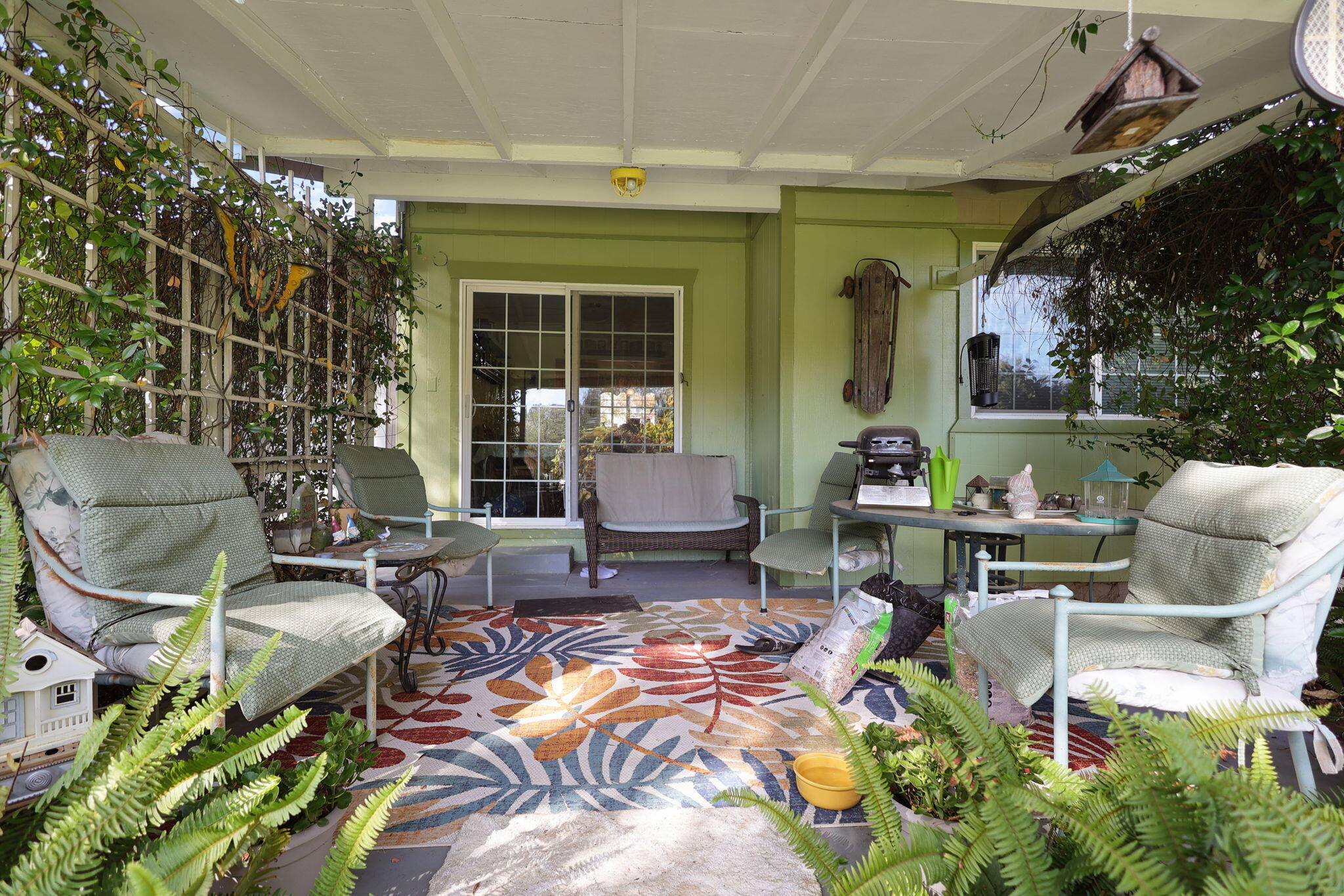 3010 Winding Way Redding, CA 96003 - Photo 18 of 33 25-web-or-mls-LZ0A0205