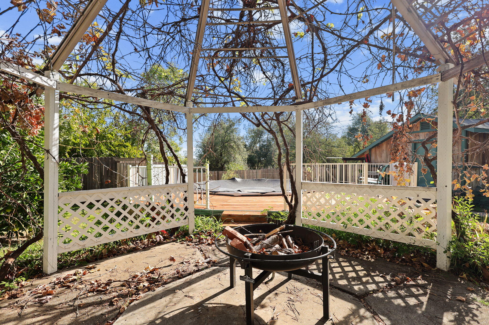 3010 Winding Way Redding, CA 96003 - Photo 22 of 33 19-web-or-mls-LZ0A0150