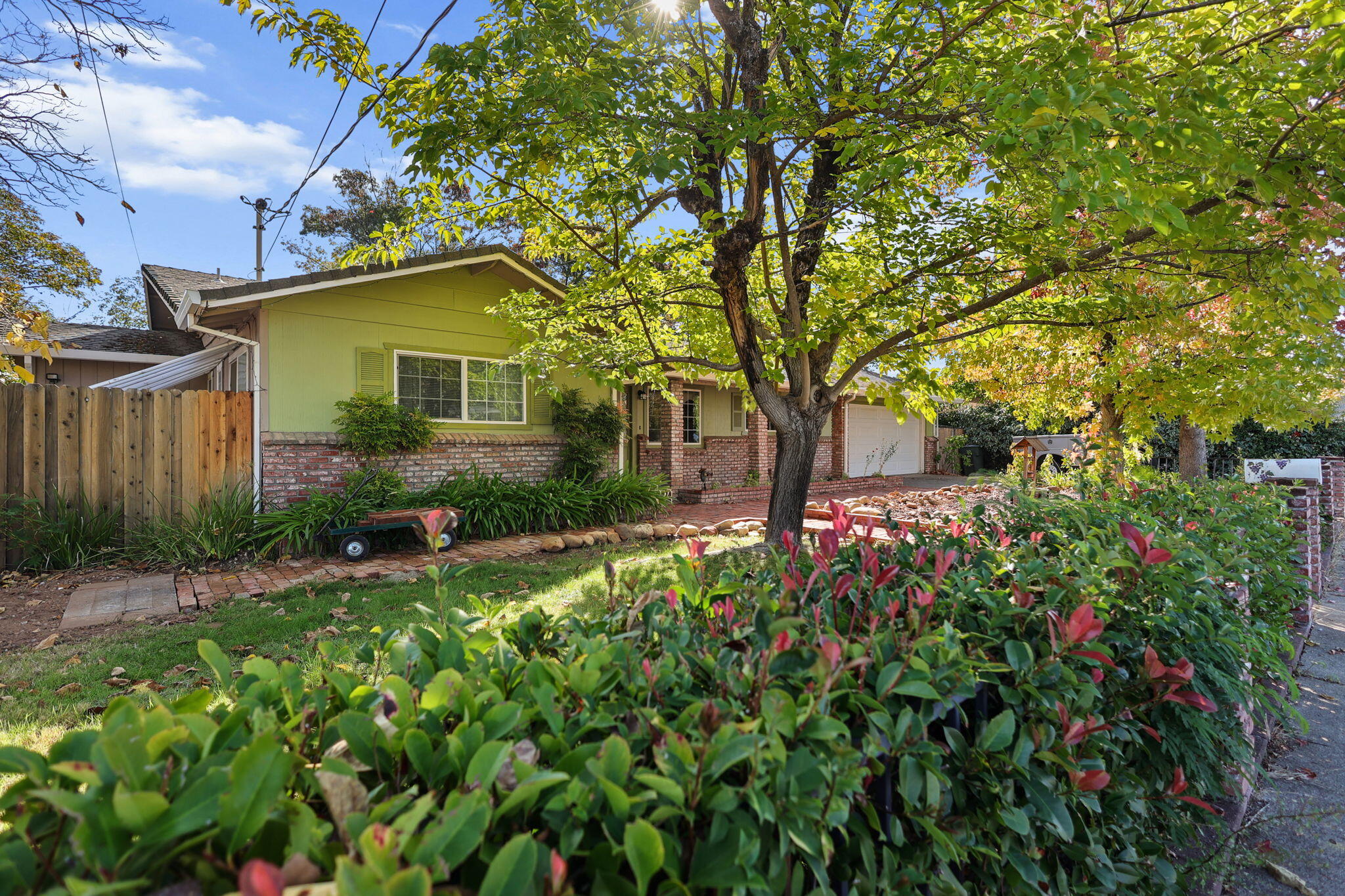 3010 Winding Way Redding, CA 96003 - Photo 30 of 33 30-web-or-mls-LZ0A0260