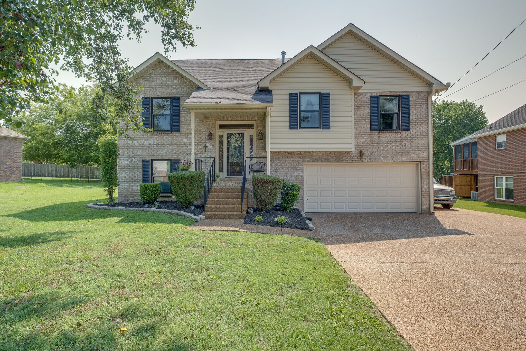 5337 Roxborough Pass Hermitage, TN 37076 - Photo 2 of 31