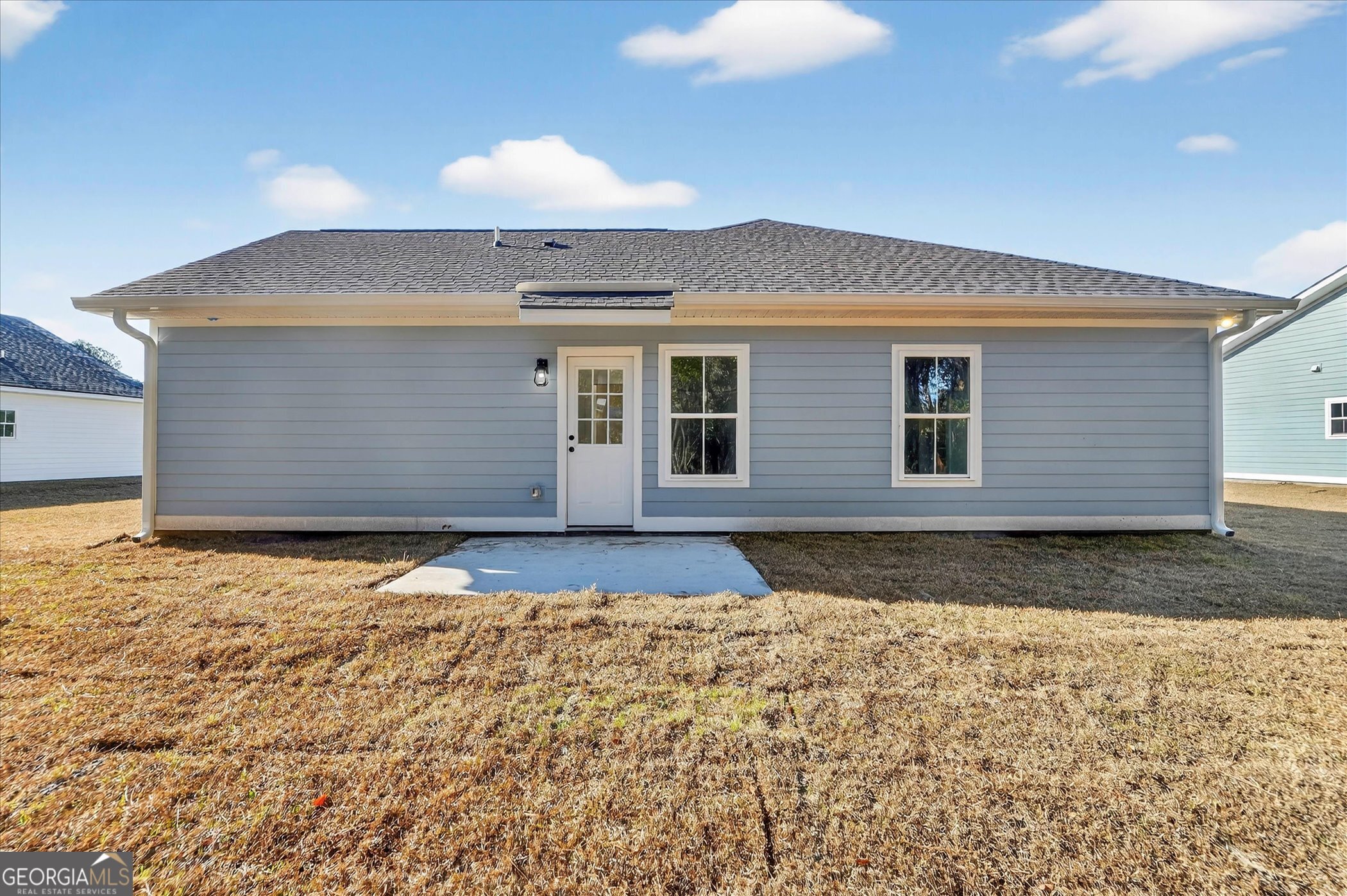 1058 Cottage Way Darien, GA 31305 - Photo 15 of 20 a front view of a house