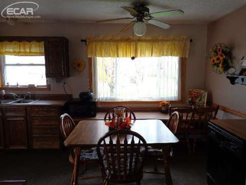 10244 South Duffield Road Montrose, MI 48457 - Photo 9 of 20 20433532-8.JPG