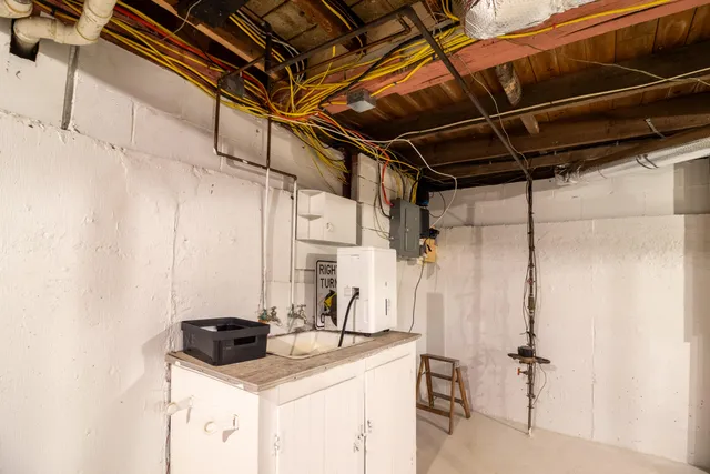 $475,000 | 546 Broadway, Bangor, ME 04401