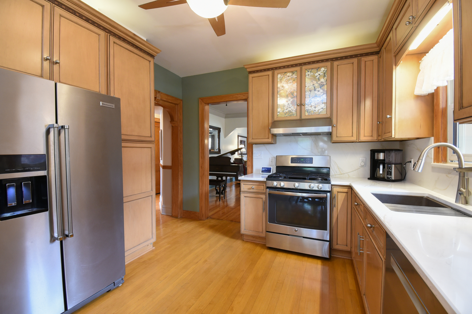 234 Southcote Road Riverside, IL 60546 - Photo 8 of 30