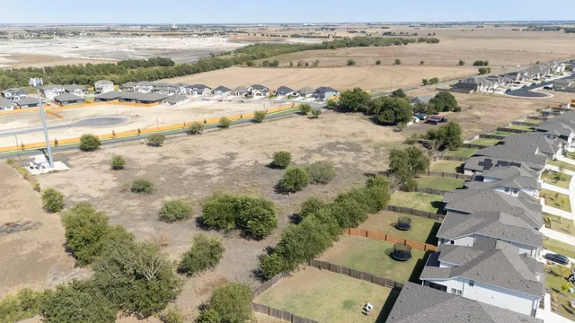 $3,000,000 | 900 County Road 132, Hutto, TX 78634