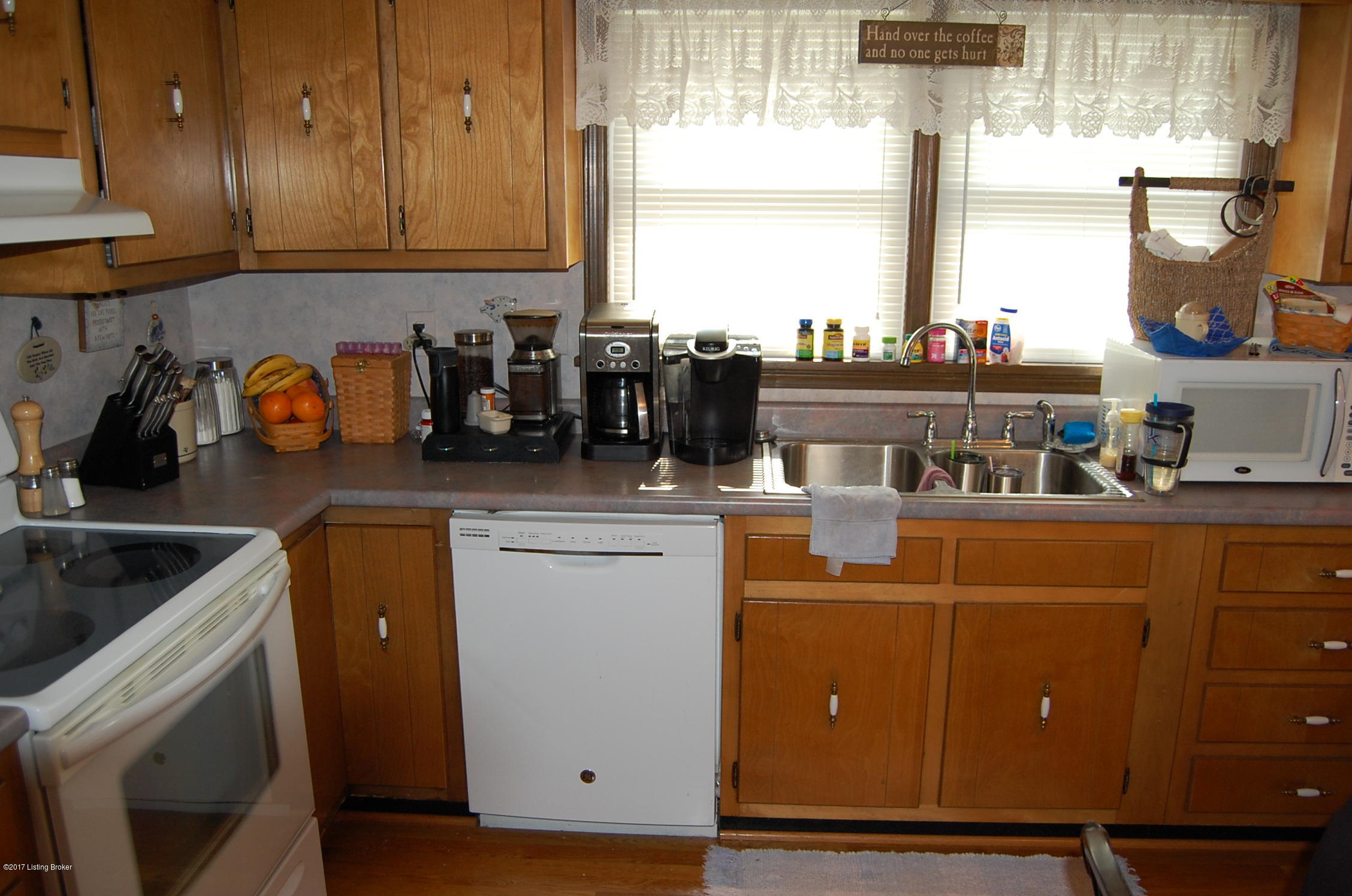 7809 Laurel Ridge Road Louisville, KY 40219 - Photo 12 of 60 DSC_0184
