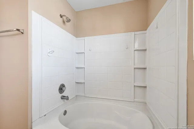 $1,600 | 415 Mallow Grove, San Antonio, TX 78253