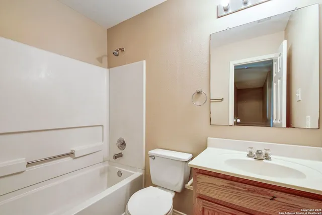 $1,600 | 415 Mallow Grove, San Antonio, TX 78253