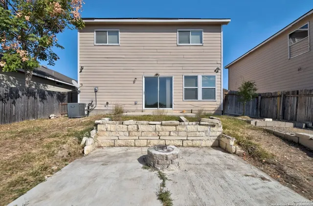 $1,600 | 415 Mallow Grove, San Antonio, TX 78253