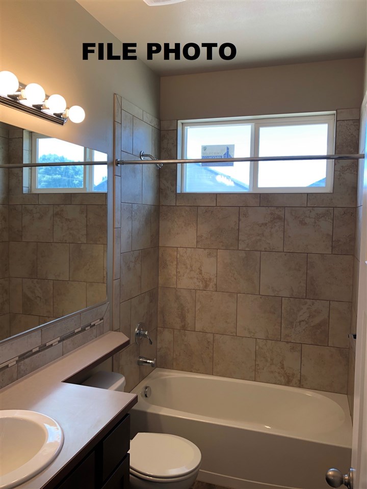 8517 North Maple Lane Spokane, WA 99208 - Photo 12 of 17