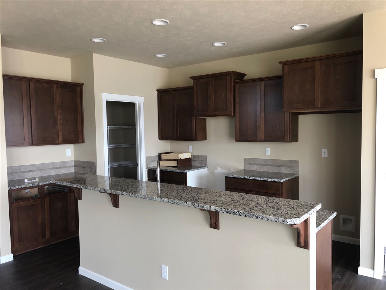 8517 North Maple Lane Spokane, WA 99208 - Photo 4 of 17