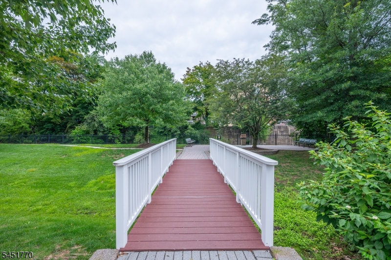814 River Place Butler, NJ 07405 - Photo 25 of 31 Gallery Image 25