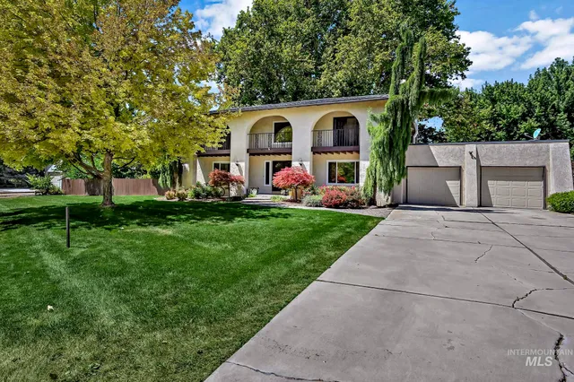 $1,060,000 | 1067 North Arlington Drive, Eagle, ID 83616