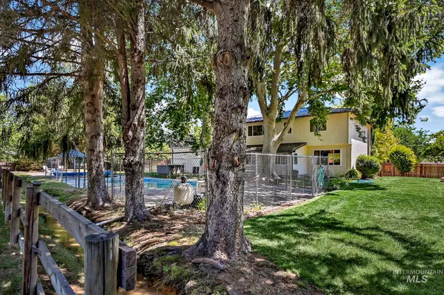 $1,060,000 | 1067 North Arlington Drive, Eagle, ID 83616